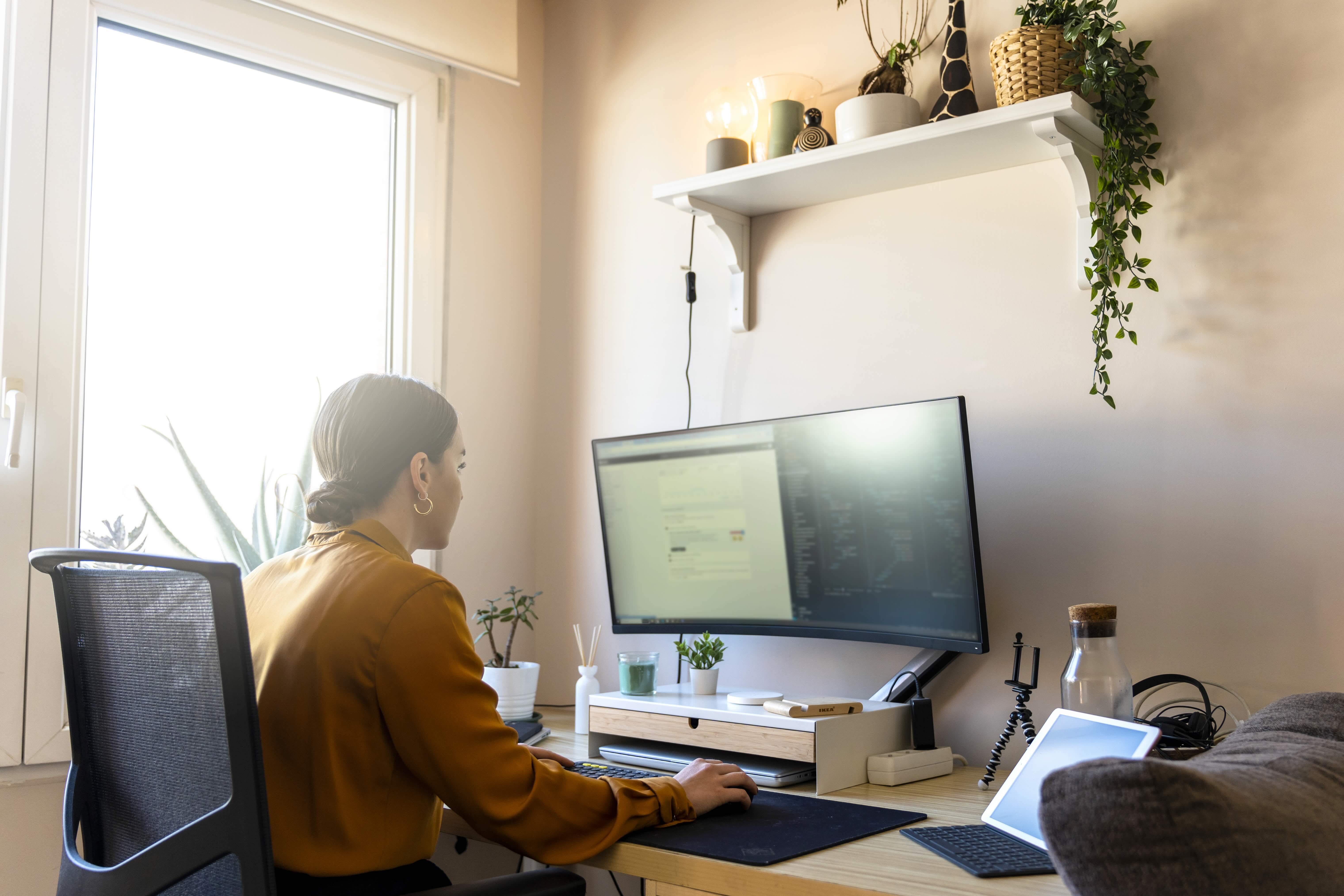How to Stay Focused When Working Remotely