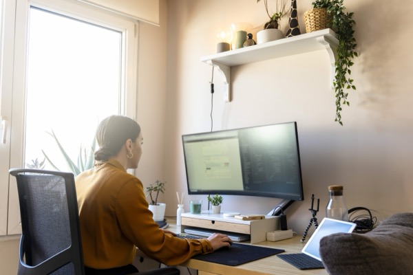 Remote Work: Staying Focused in a Distracted World